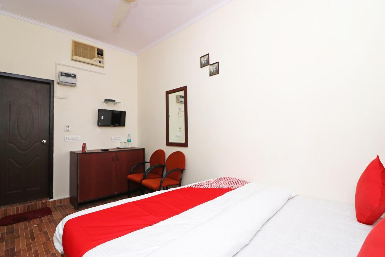 Oyo 14179 Panchvati Hotel Dehradún Kültér fotó
