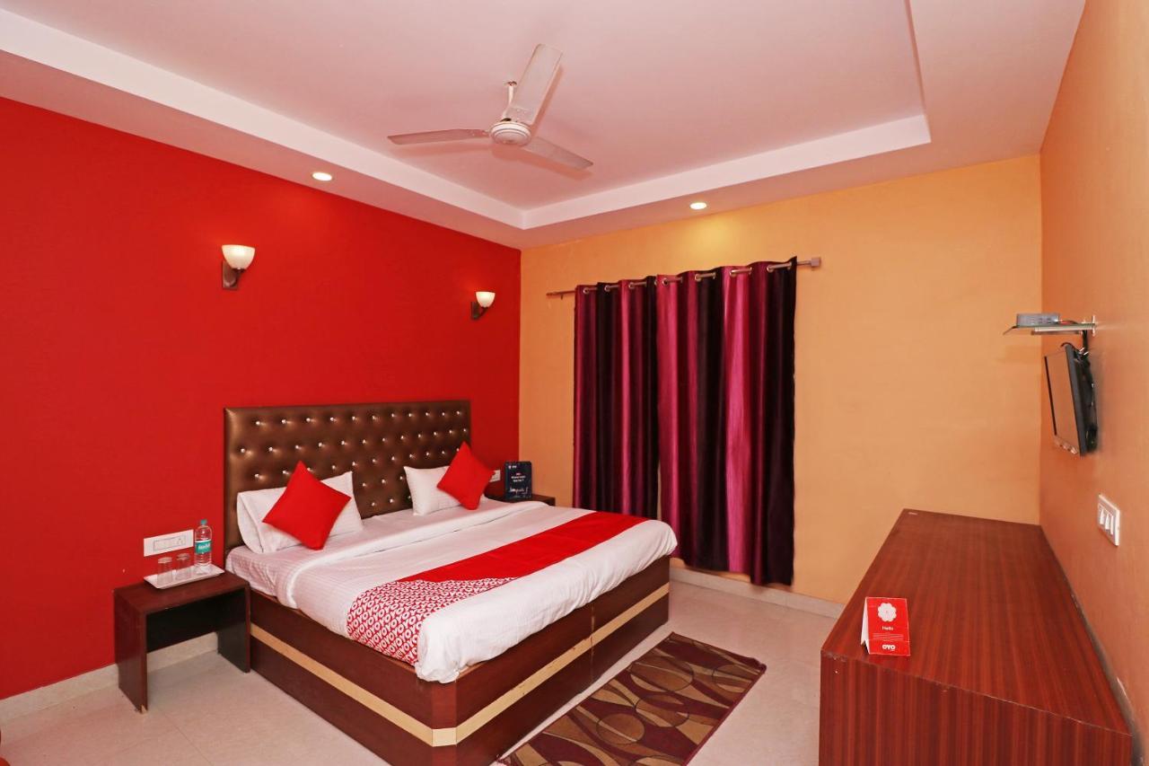 Oyo 14179 Panchvati Hotel Dehradún Kültér fotó